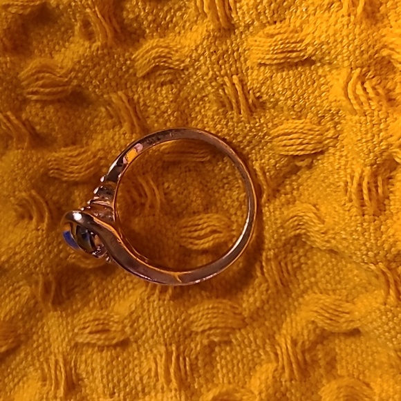 GORGEOUS AND UNIQUE MULTICOLOR GEMSTONES ON GOLD DIPPED RING! - Picture 2 of 4